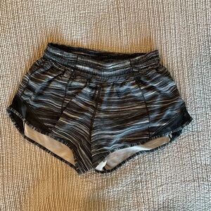 SOLD Lululemon Hotty Hot Low-Rise Lined Short 2.5" *Black and Gray Striped